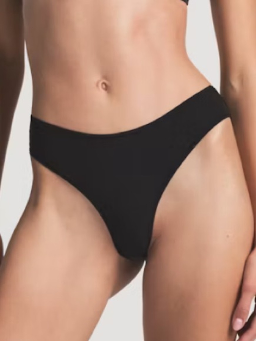New SKIMS Fits Everybody Picot Thong Onyx